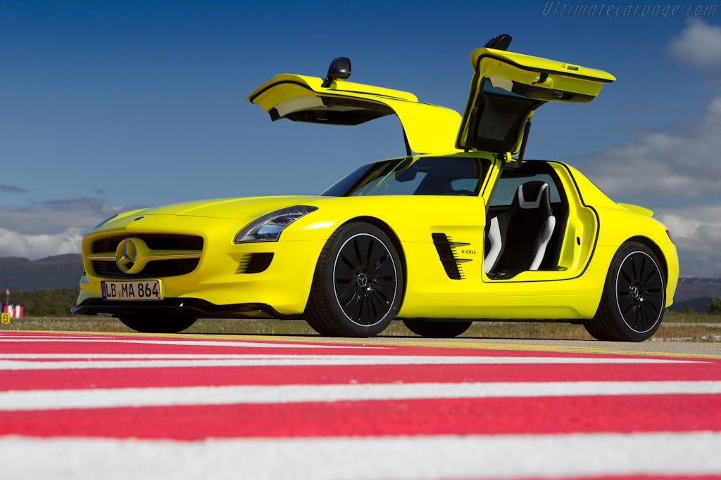 Mercedes-Benz-SLS-AMG-E-Cell-Concep.jpg