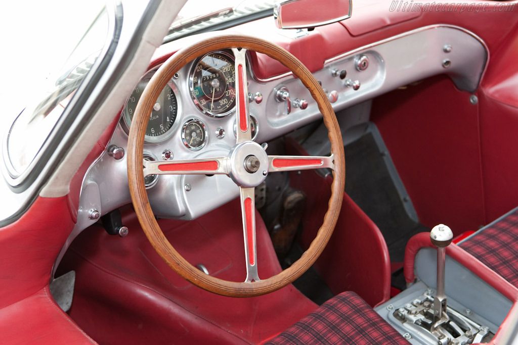 mercedes-benz-300-slr-uhlenhaut-coup-05_