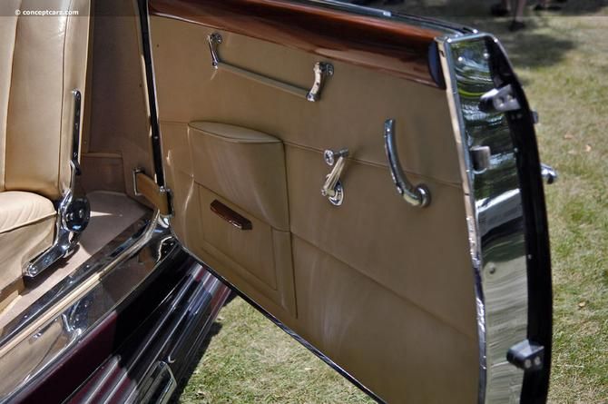 Mercedes-Benz_540K_CabrioletDoor_1939_14