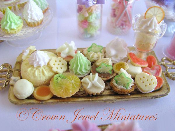 Igma Artisan 1 12 Luxury Chocolate Cupcake And Dessert Tray Crown Jewel