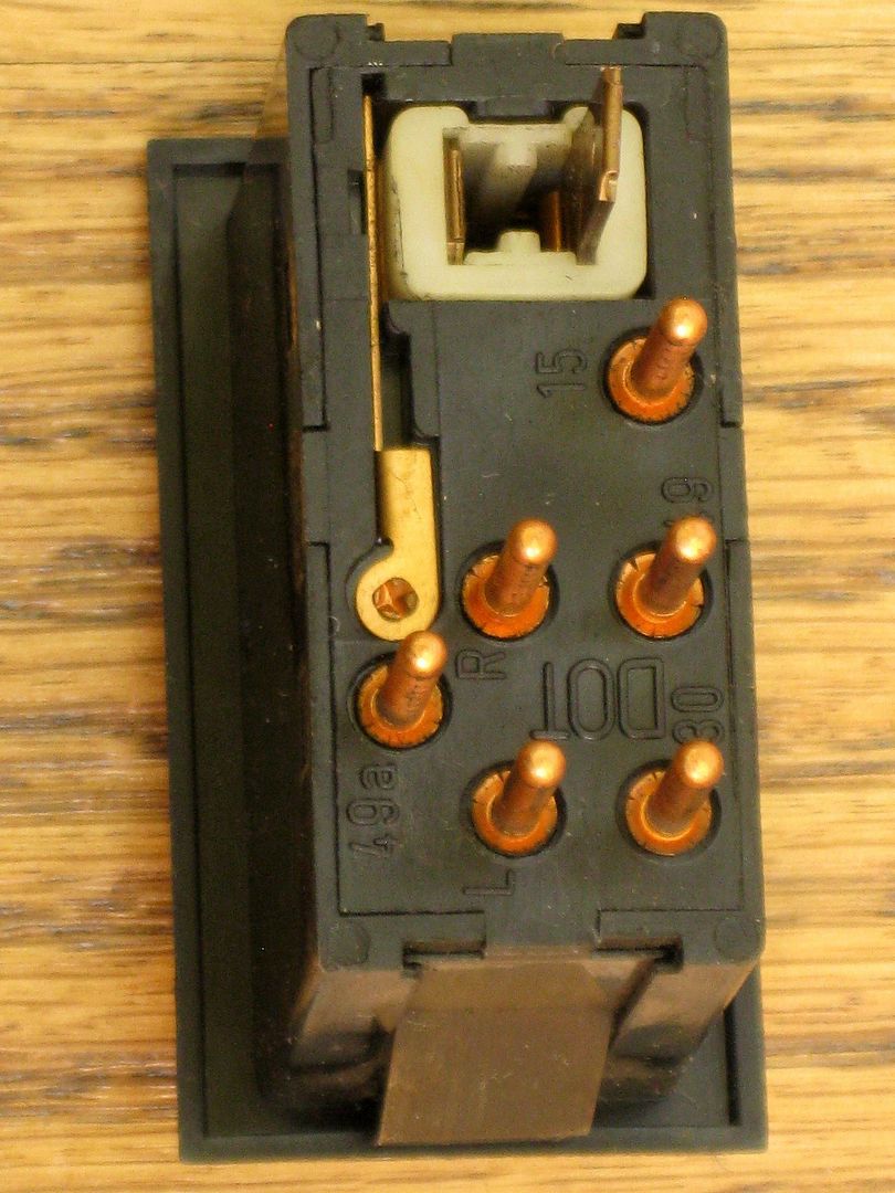 VOLVO 240 EMERGENCY HAZARD LIGHT SWITCH 19741981 142 144 242 244 245