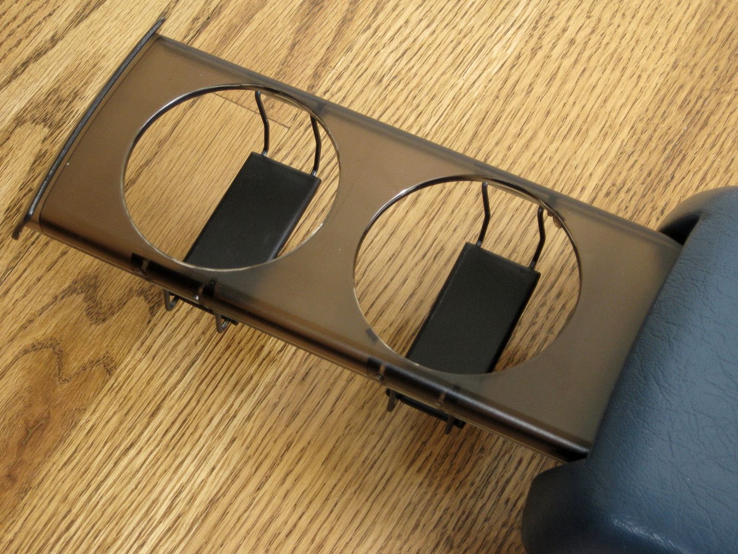 VOLVO 240 740 940 850 CENTER CONSOLE ARMREST CUPHOLDER ARM REST