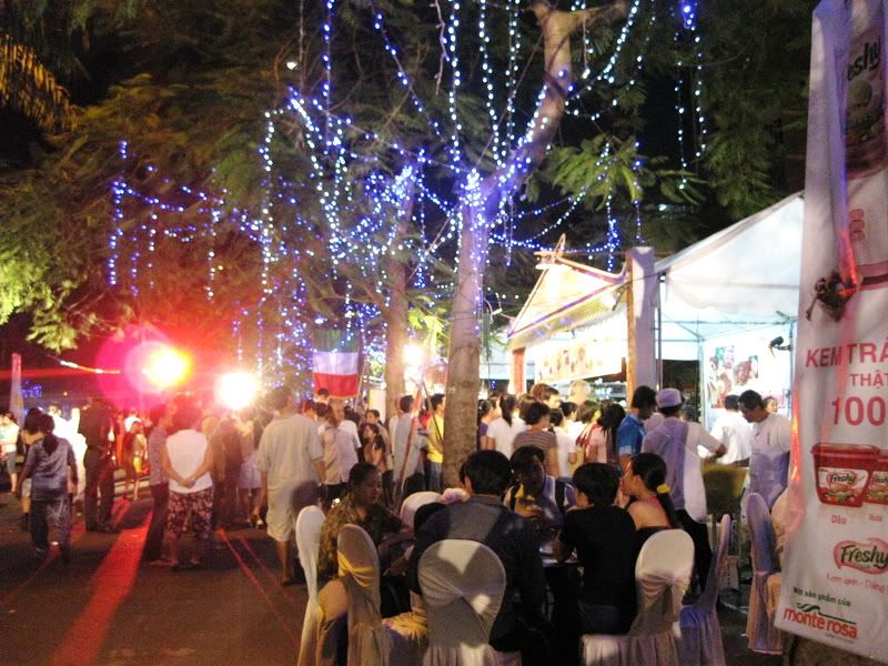 Một chút hình ảnh về Lễ hội ẩm thực 3/12 - 6/12. Mọi người cùng share nhé! - 1