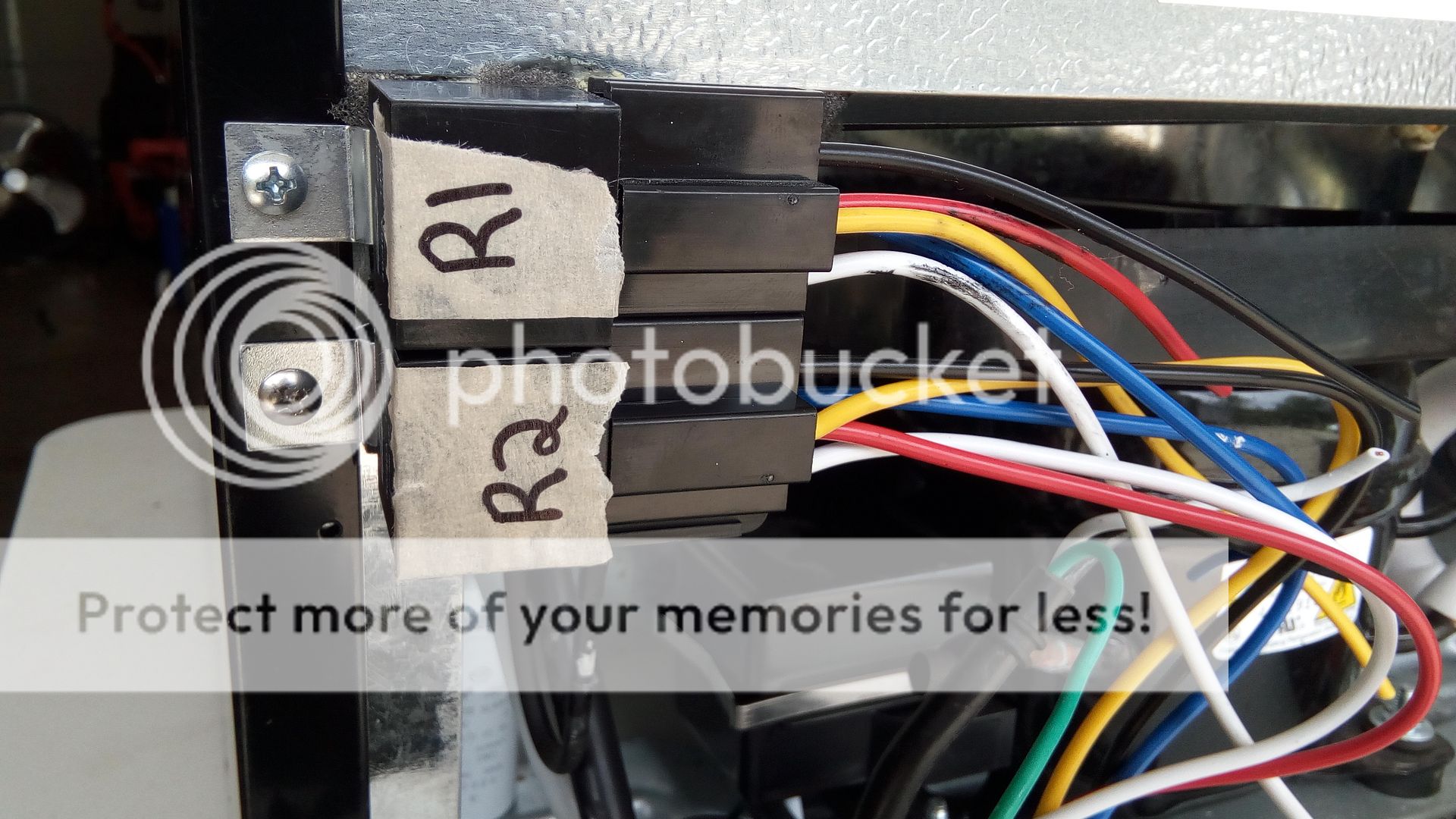 DIY: How to make your own 12V Fridge